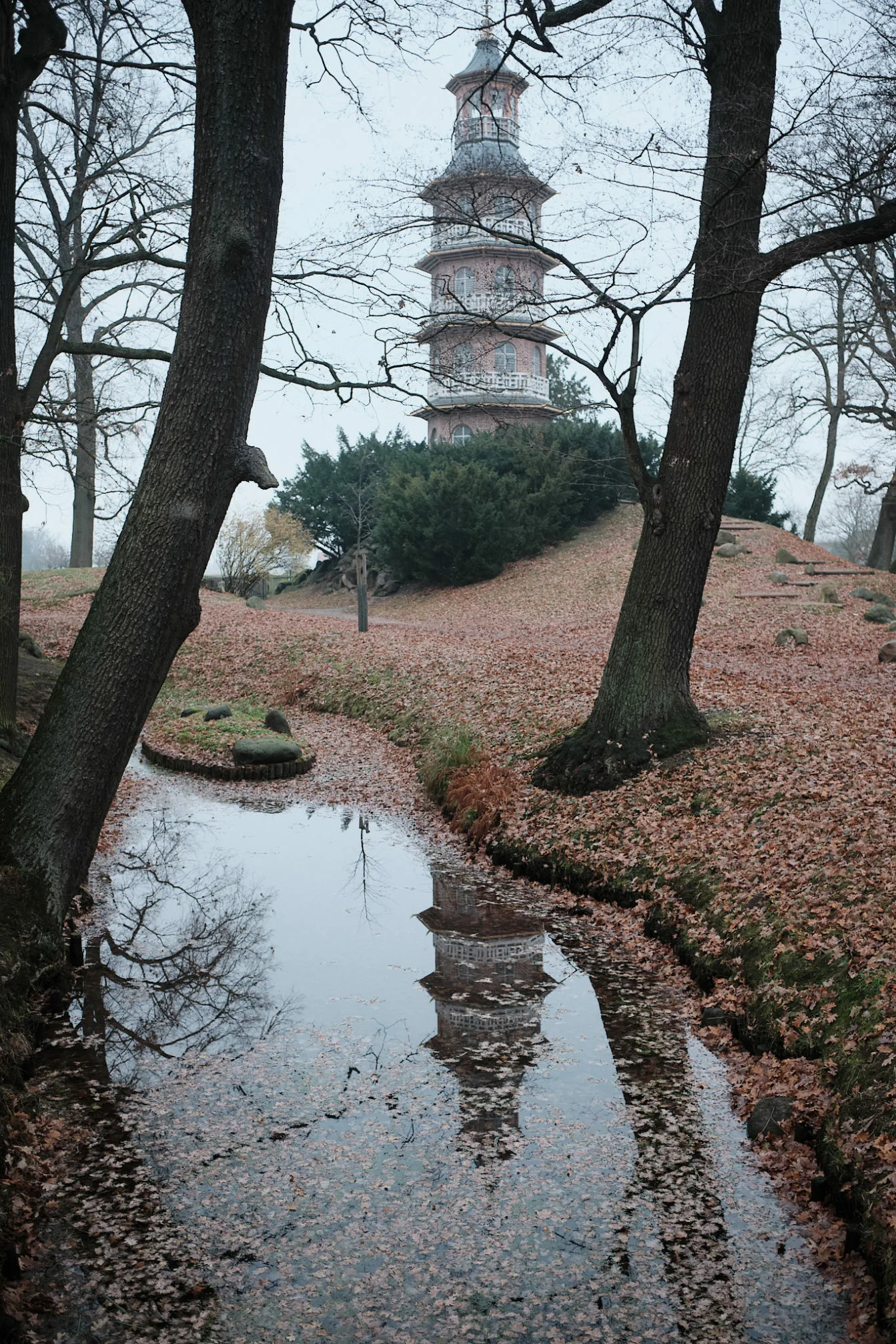 Chinese pagoda in Oranienbaum park